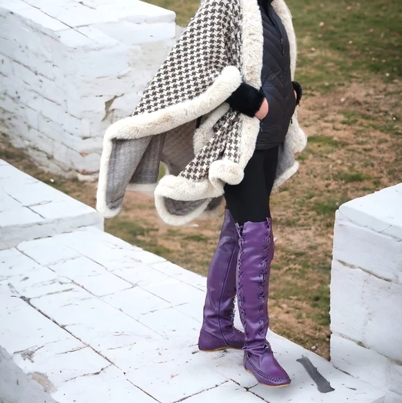 Women's Purple knee-high boots. Moccassion Style. Front Lace Up. Sz 11 - Picture 2 of 7